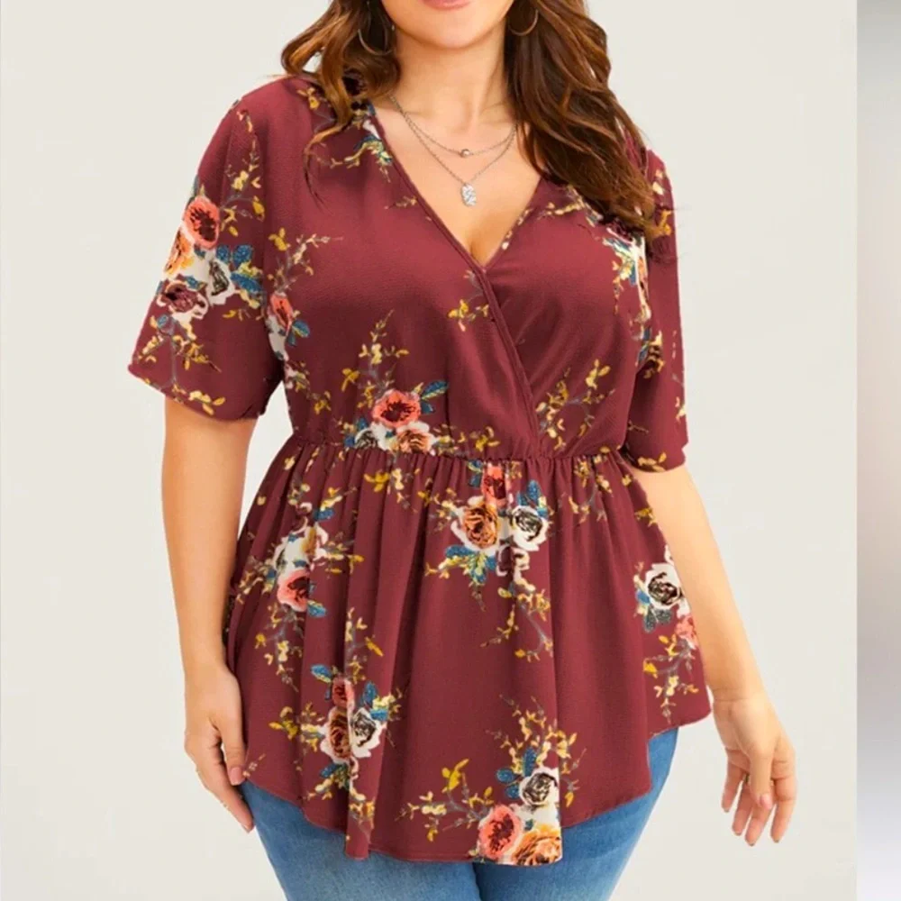 NWT!Burgundy floral wrap V-neck top size 22-24 or 3X